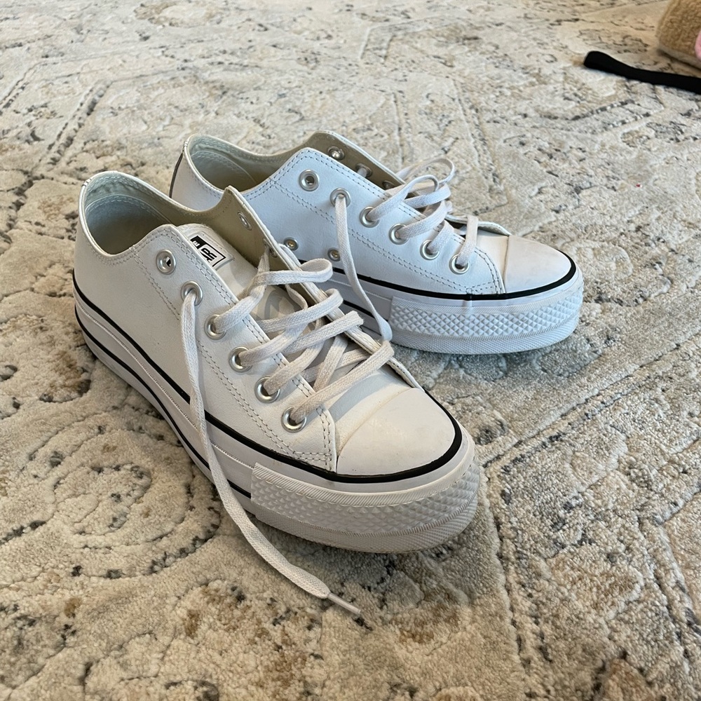 Converse, platform sneaker, size 6.5, white